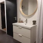 Mini-lejlighed Med Kokken - Deler Bad Og Toilet Med Nabolejlighed 3 Apartament