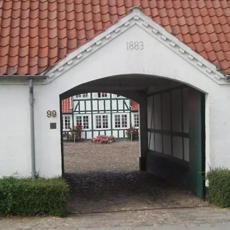 Mini-lejlighed Med Kokken - Deler Bad Og Toilet Med Nabolejlighed 3 * Asperup